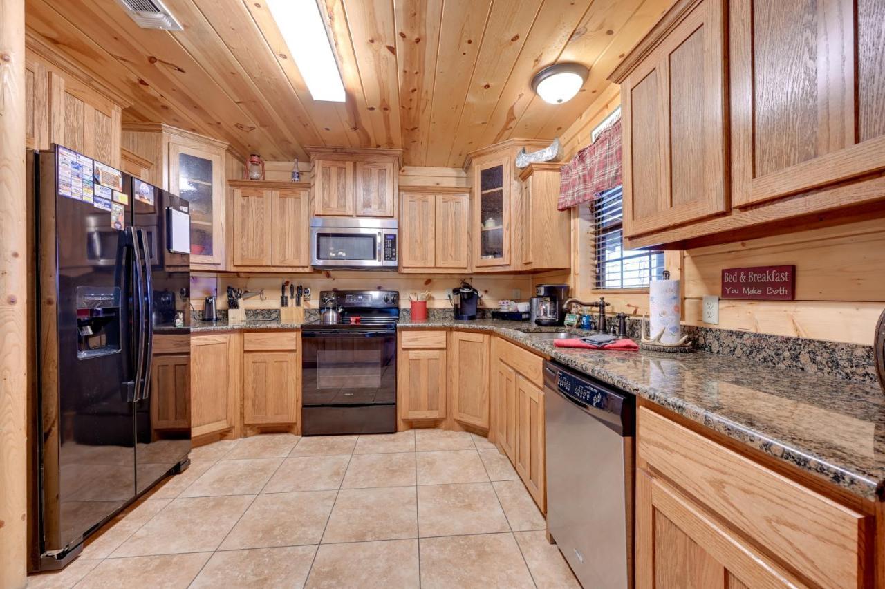 Broken Bow Cabin With Hot Tub And Deck - 4 Mi To Lake! Екстериор снимка